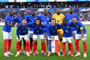 网页版登录入口-姆巴佩牛刀杀鸡追格子，坎特回归惊喜连连