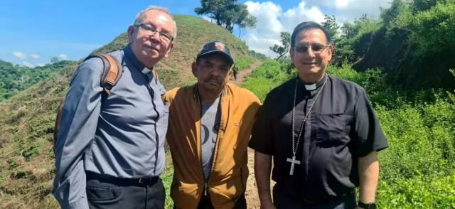 屏幕截图 2023-11-10 002359.png