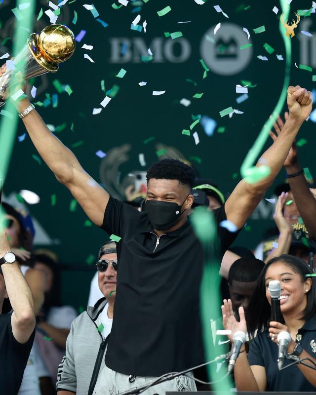 1627032822662086225.jpg E67IJ4WXEActEq0.jpg